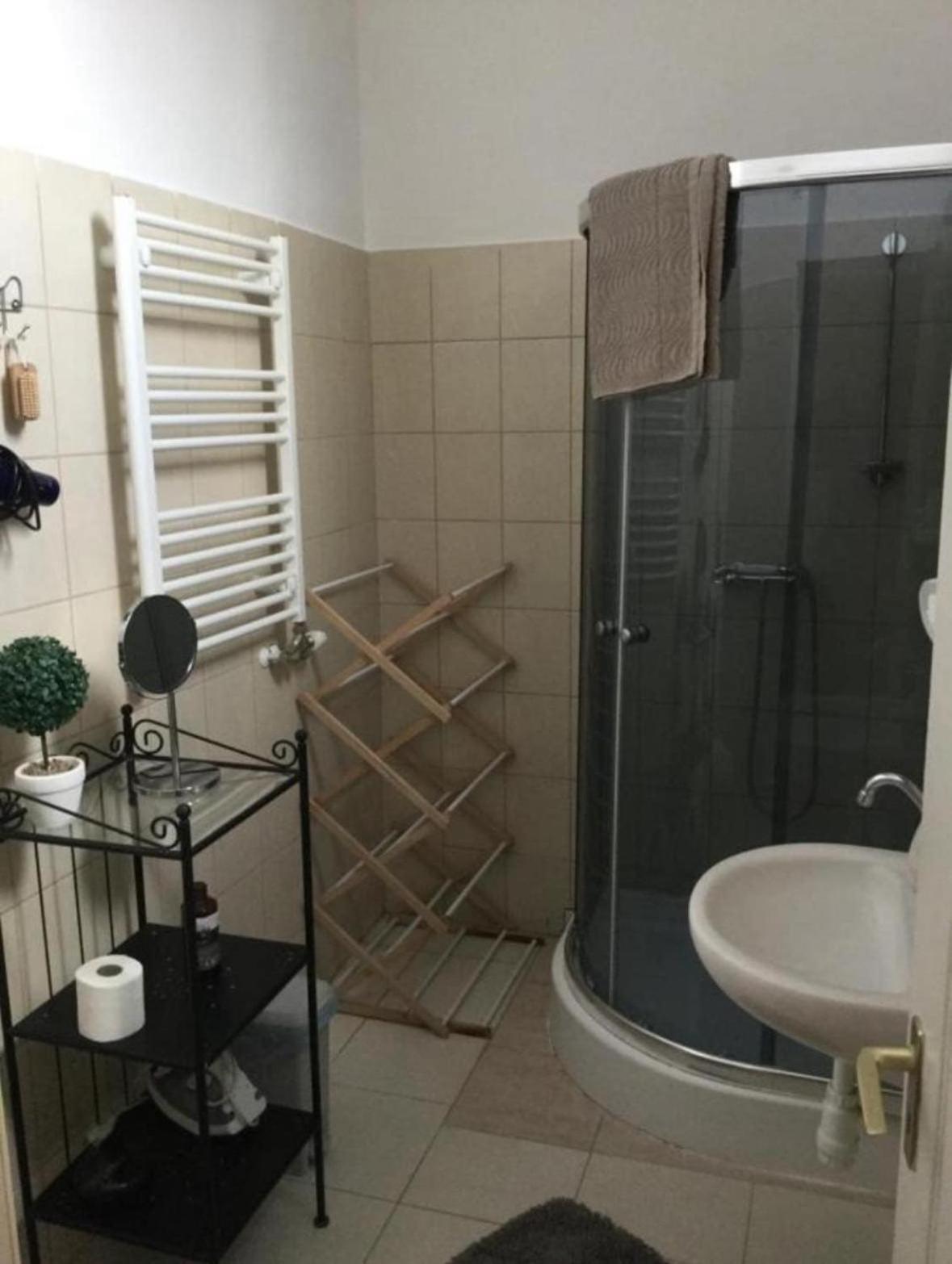 فندق Bazilika Vendeghaz إغير المظهر الخارجي الصورة